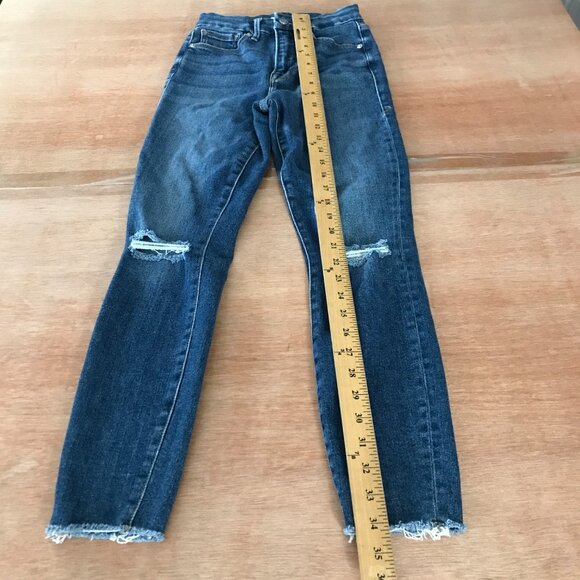 Good American Good Legs Crop Jeans Women 0/25 Blue High Rise Distressed Raw Hem - Picture 4 of 11